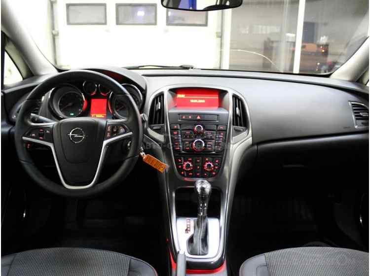 Opel Astra J Рестайлинг