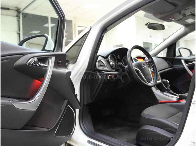 Opel Astra J Рестайлинг