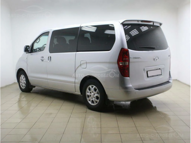 Hyundai Grand Starex I