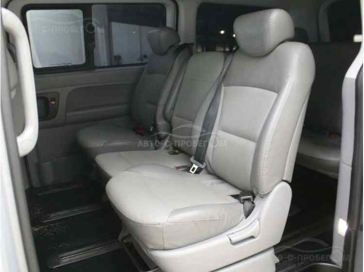 Hyundai Grand Starex I