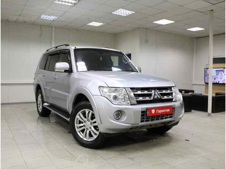 Mitsubishi Pajero IV Рестайлинг 1