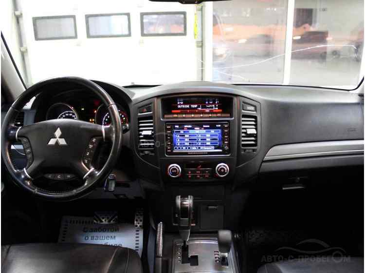 Mitsubishi Pajero IV Рестайлинг 1
