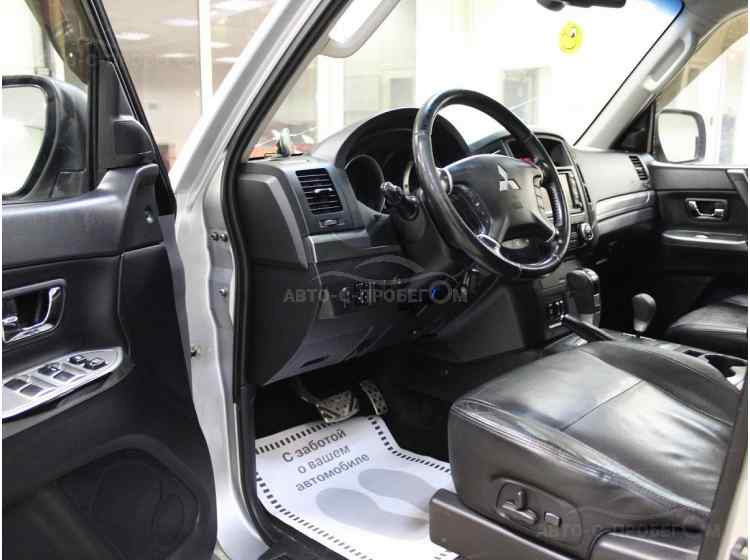 Mitsubishi Pajero IV Рестайлинг 1