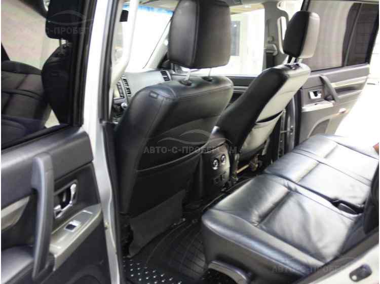 Mitsubishi Pajero IV Рестайлинг 1