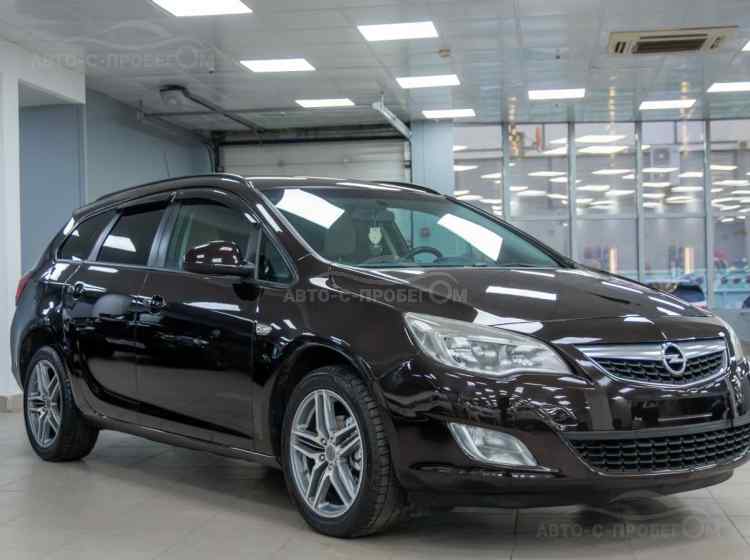 Opel Astra J