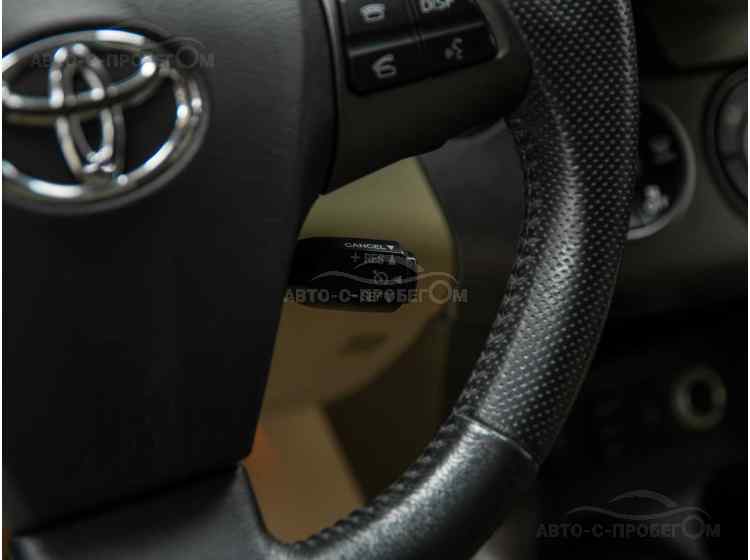 Toyota RAV4 IV (XA40)