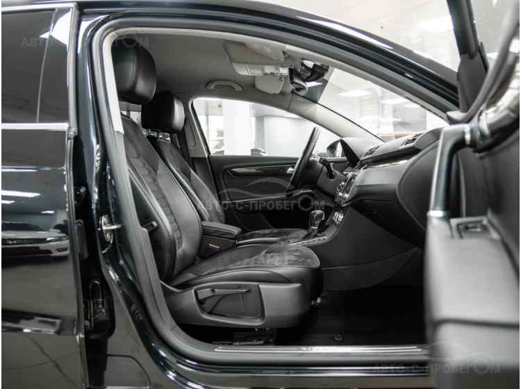 Volkswagen Passat B7