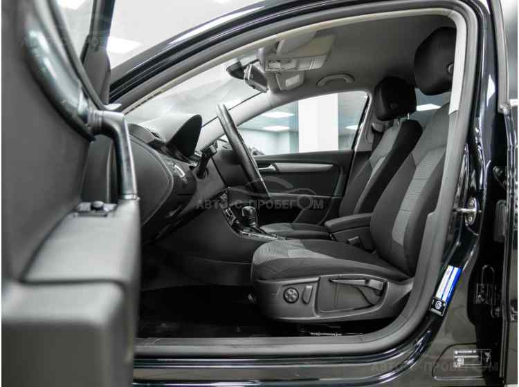 Volkswagen Passat B7