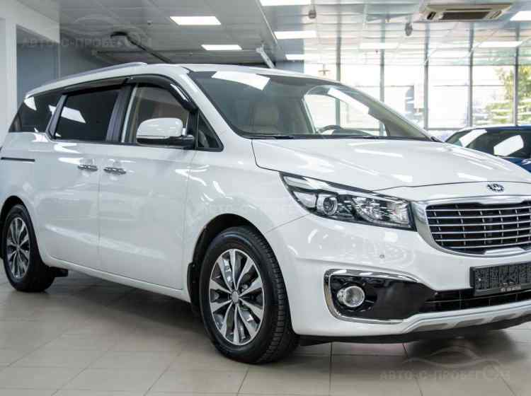 Kia Carnival III
