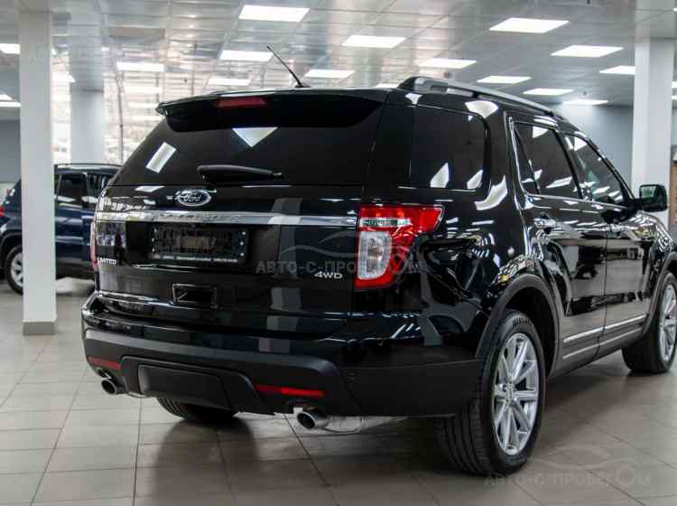 Ford Explorer V