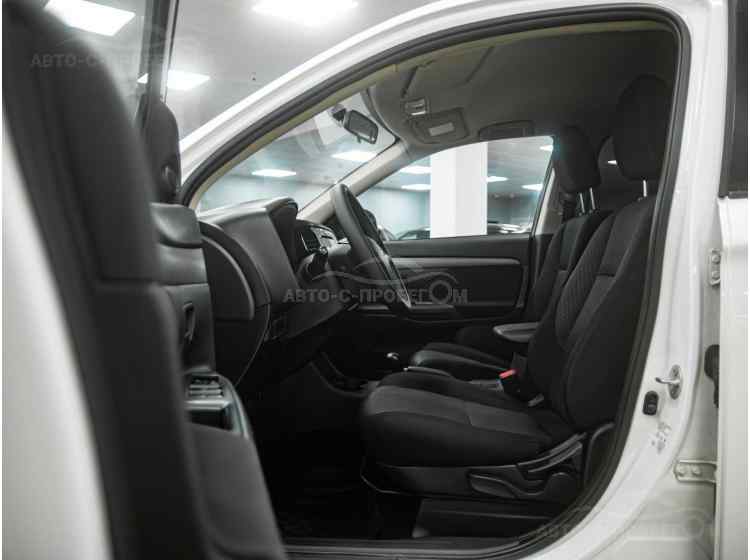 Mitsubishi Outlander III