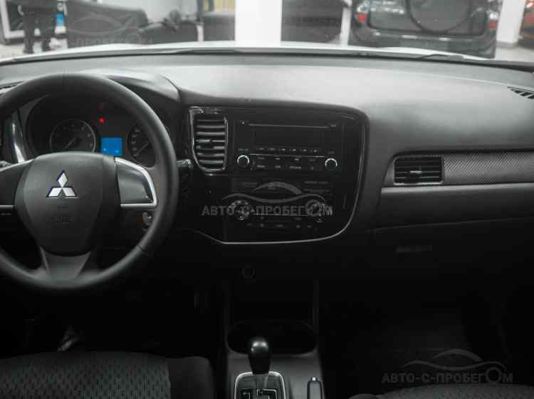 Mitsubishi Outlander III