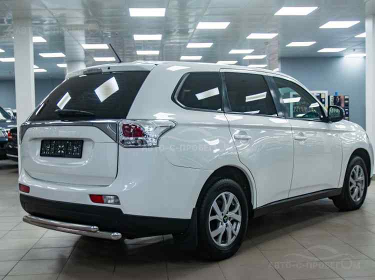 Mitsubishi Outlander III