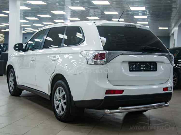 Mitsubishi Outlander III