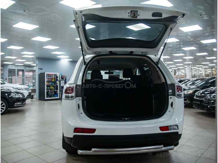 Mitsubishi Outlander III