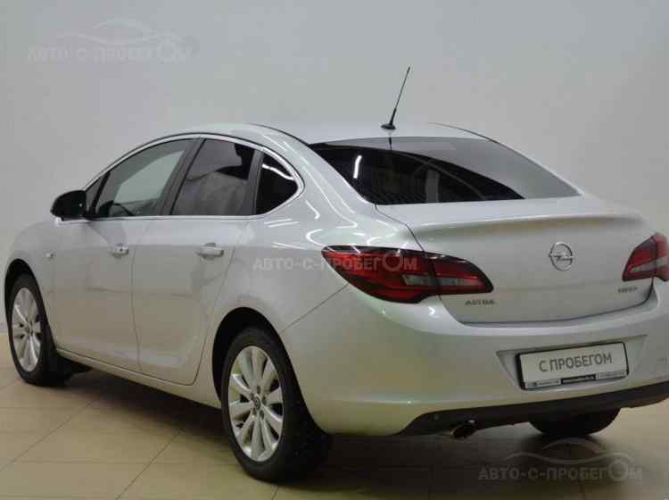 Opel Astra J Рестайлинг
