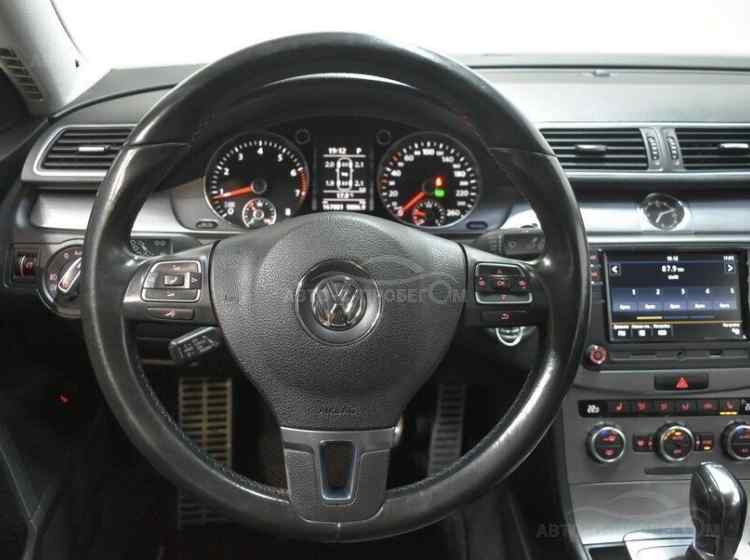 Volkswagen Passat B7