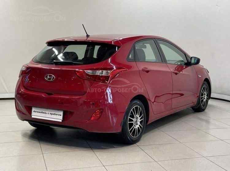 Hyundai i30 II
