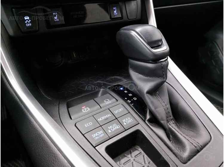 Toyota RAV4 V (XA50)